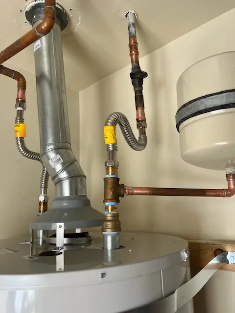 Water heater installation and plumbing repair in Eldridge